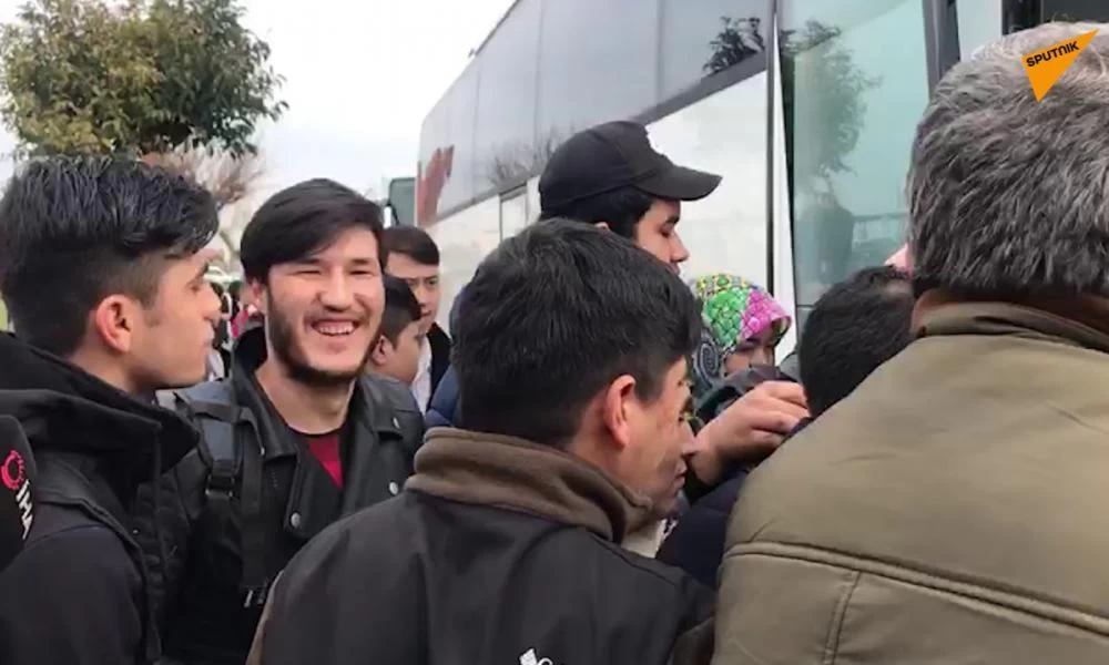 Μετανάστες από Κωνσταντινούπολη: Δωρεάν τα λεωφορεία για Ελλάδα!